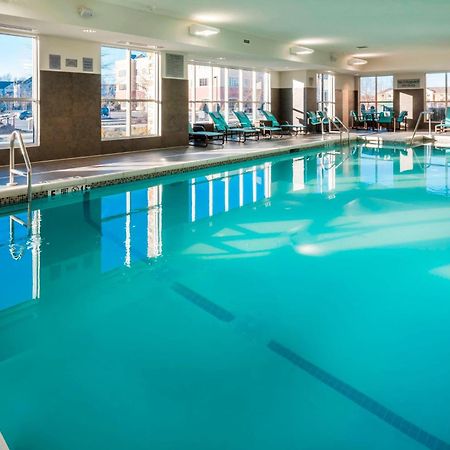 Springhill Suites By Marriott Фишкил Екстериор снимка