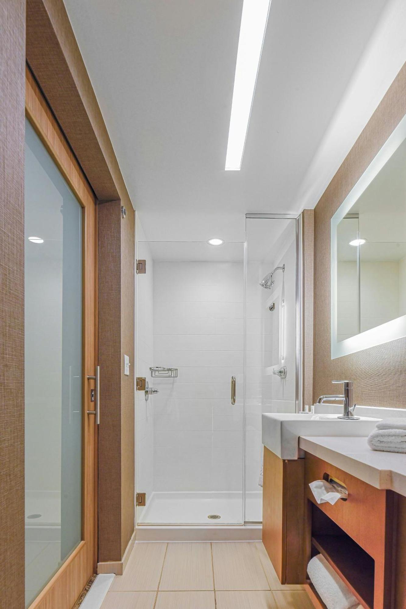Springhill Suites By Marriott Фишкил Екстериор снимка