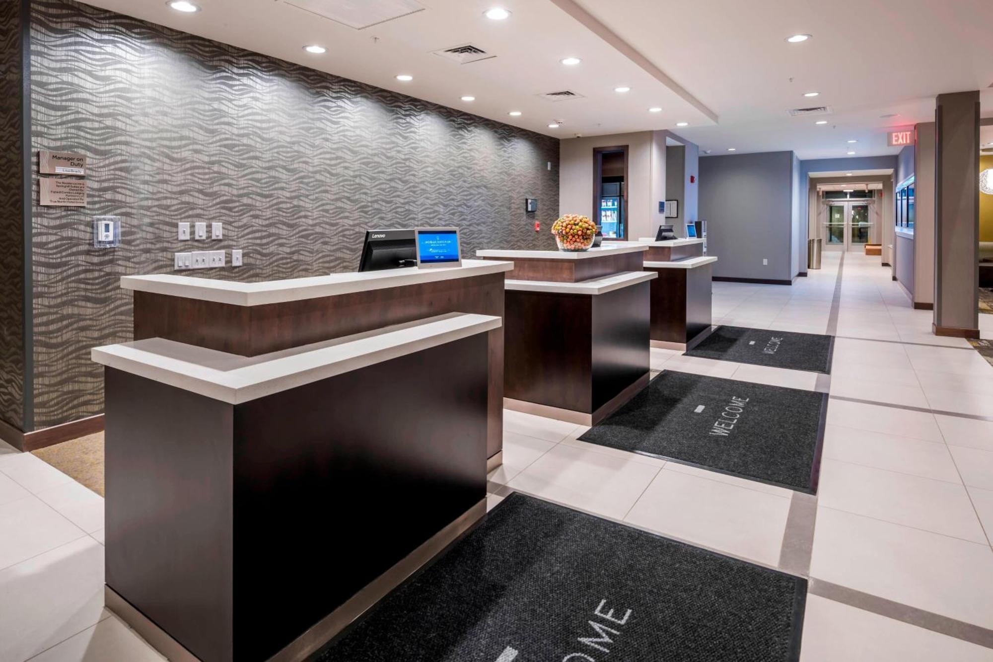 Springhill Suites By Marriott Фишкил Екстериор снимка