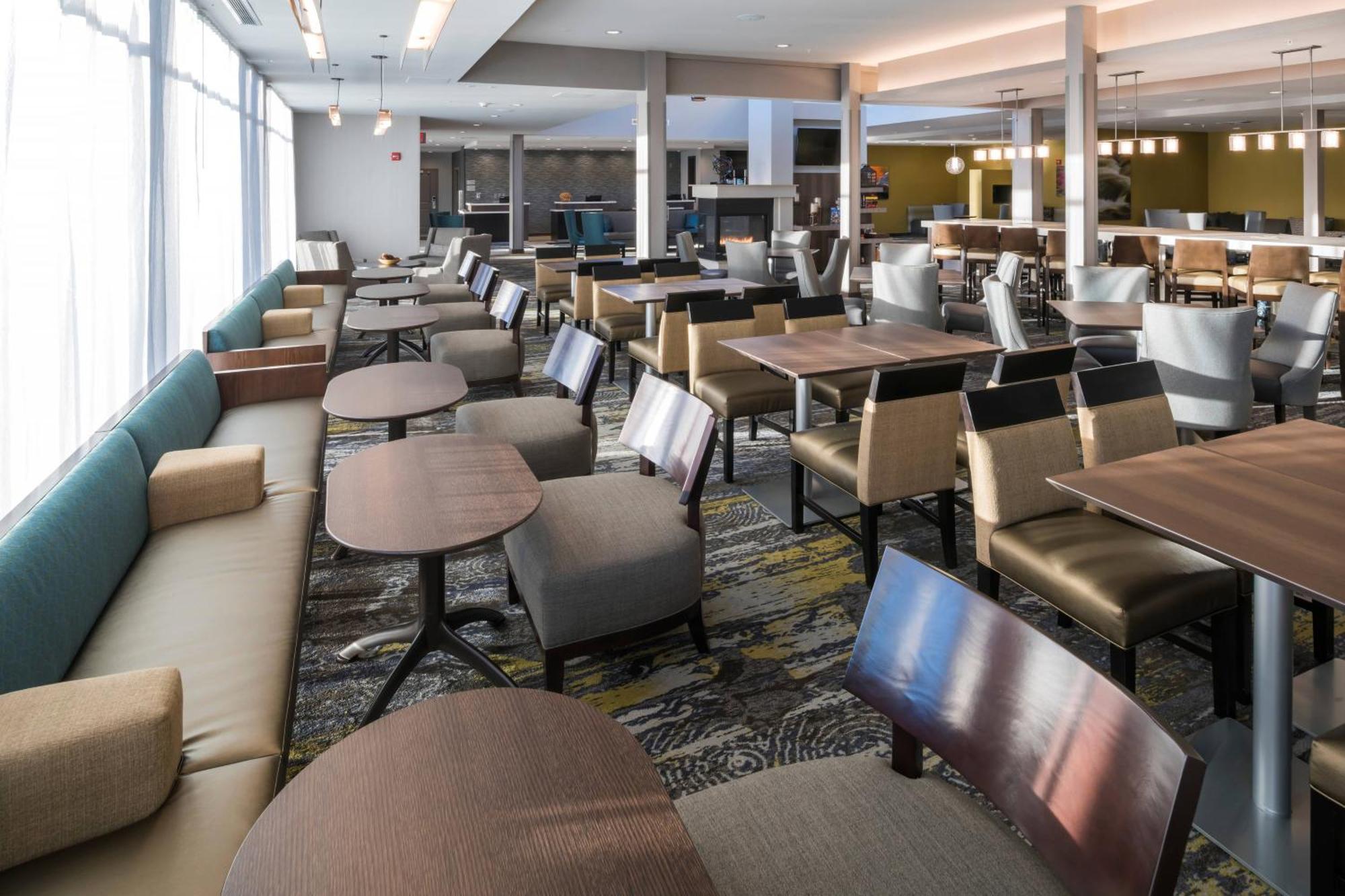 Springhill Suites By Marriott Фишкил Екстериор снимка