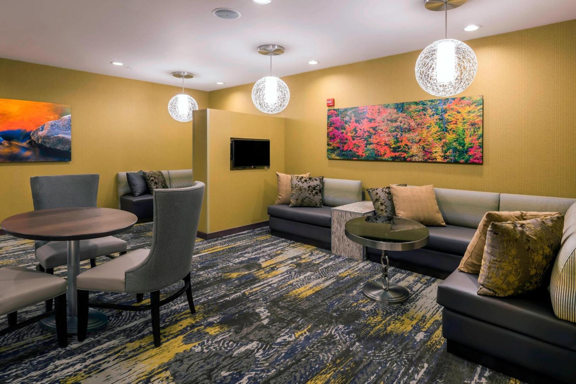 Springhill Suites By Marriott Фишкил Екстериор снимка