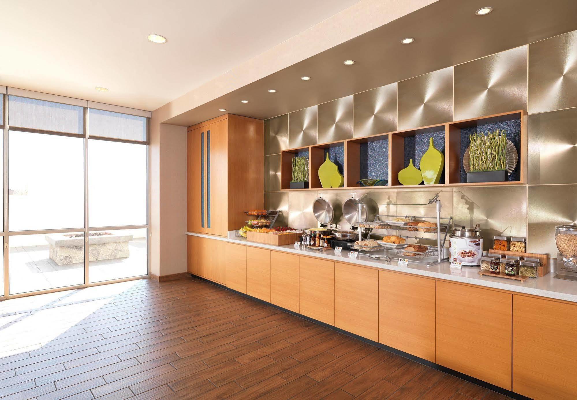 Springhill Suites By Marriott Фишкил Екстериор снимка