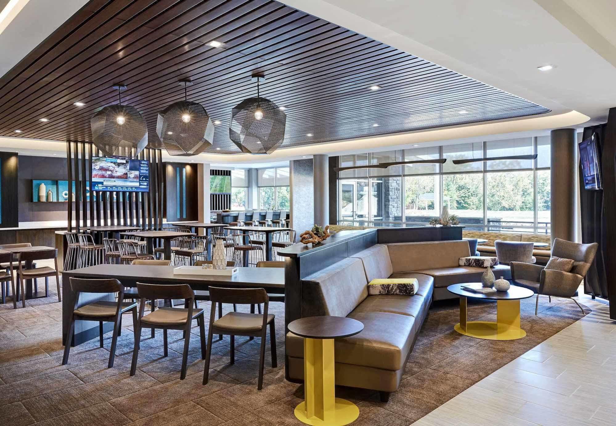Springhill Suites By Marriott Фишкил Екстериор снимка